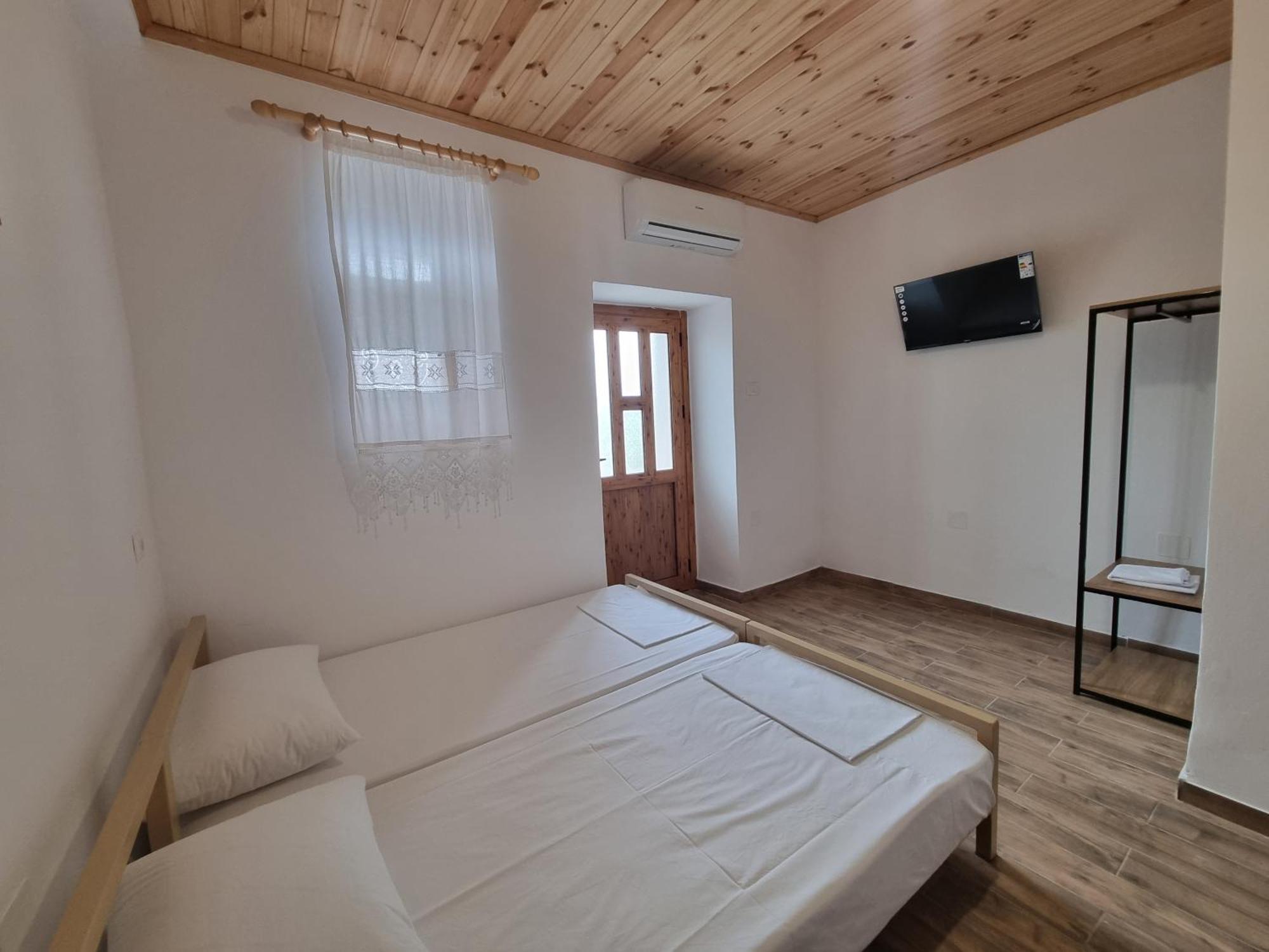 Bed and Breakfast Tony'S Terrace Gjirokastra Zewnętrze zdjęcie