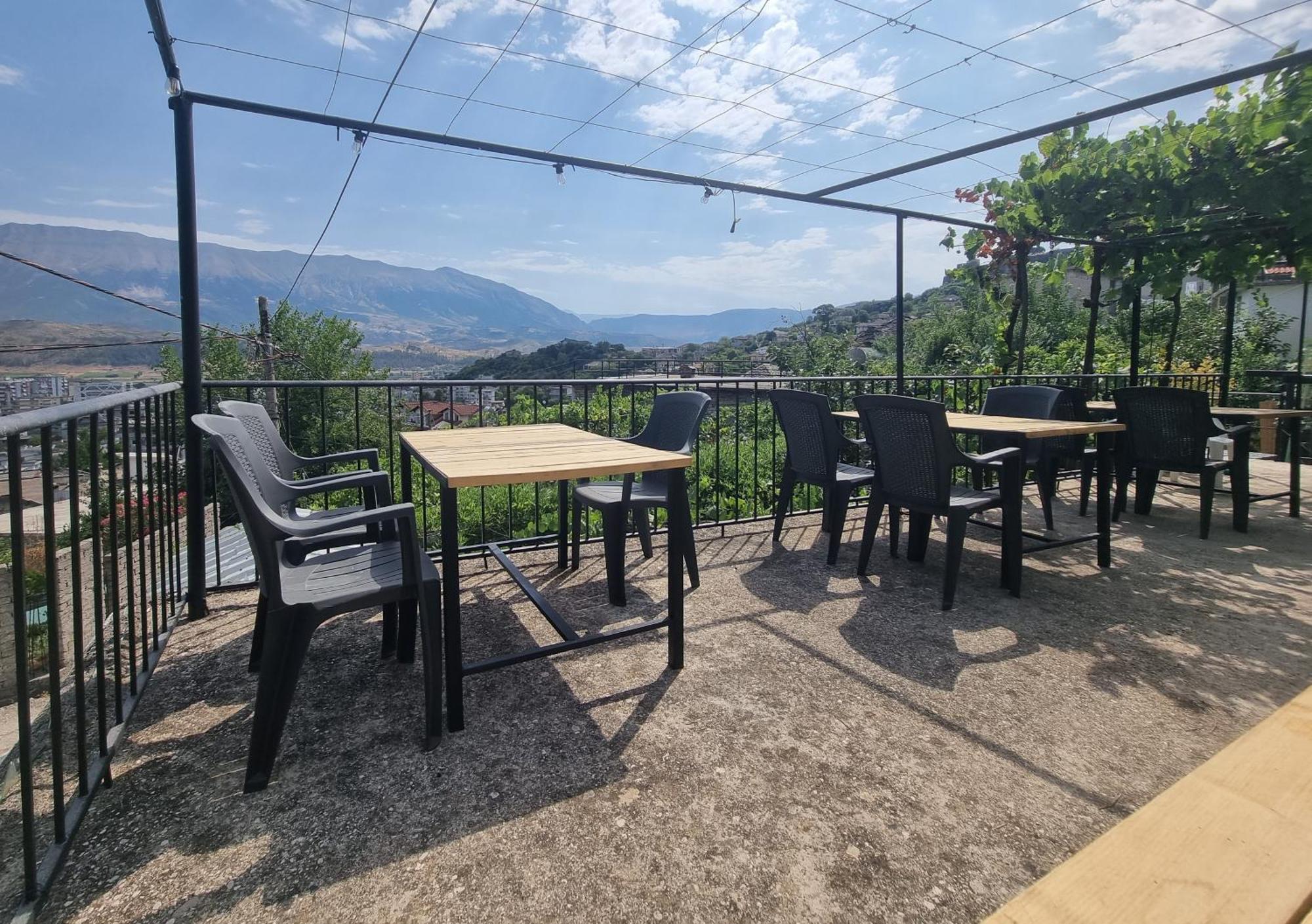 Bed and Breakfast Tony'S Terrace Gjirokastra Zewnętrze zdjęcie